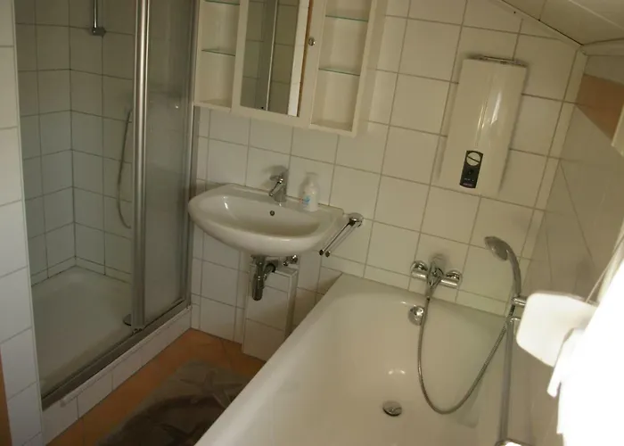 Nyaraló Bianca Meschede